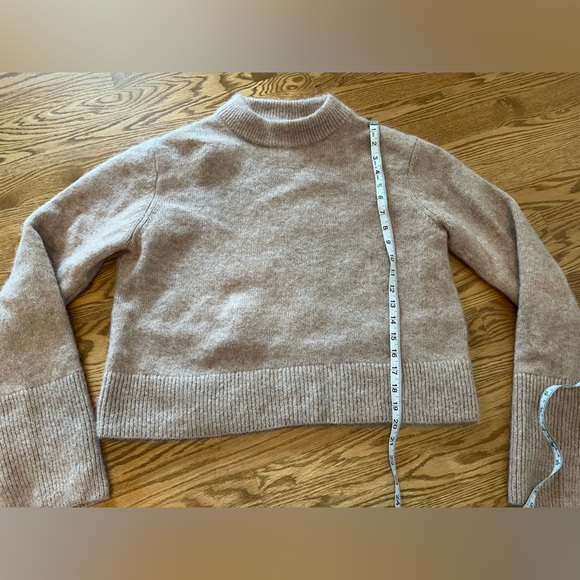 H and M Wool Blend Sweater, Camel Colour Size M - Picture 5 of 6